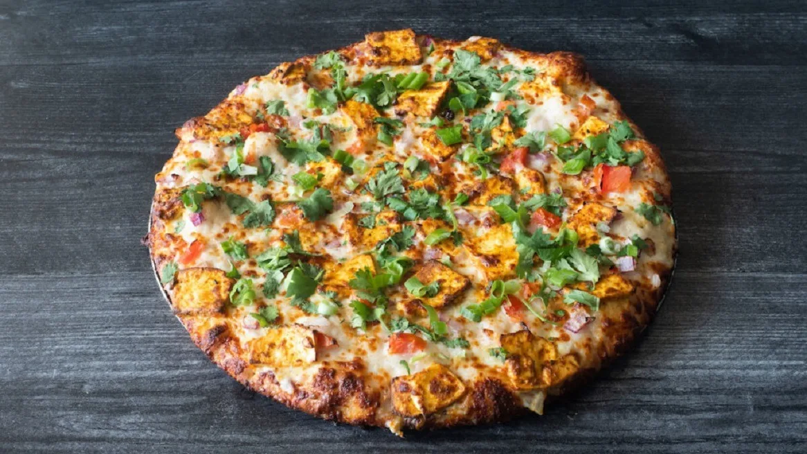 ACHARI PANEER PIZZA