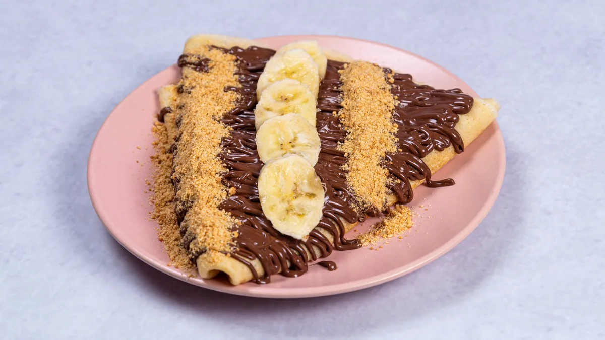 Palačinka sa nutelom, plazmom i bananom