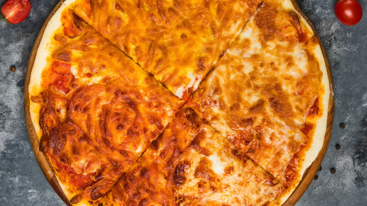 4 Pendirli Pizza