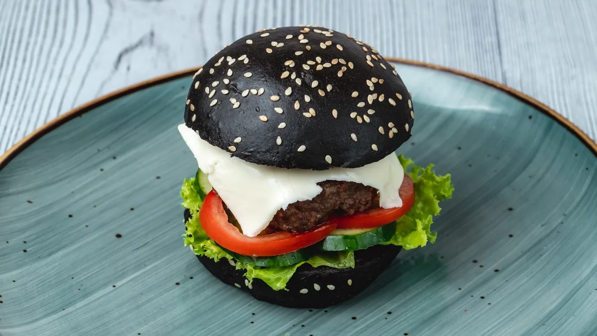 Rəngli Ət Burgeri