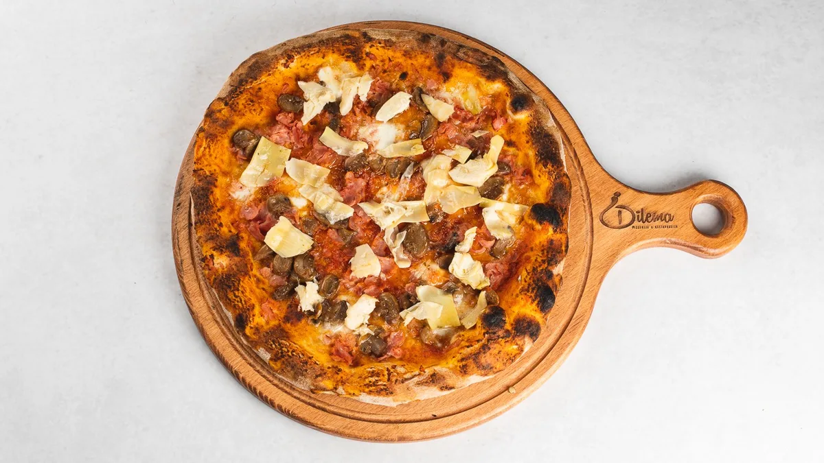Pizza Capricosa