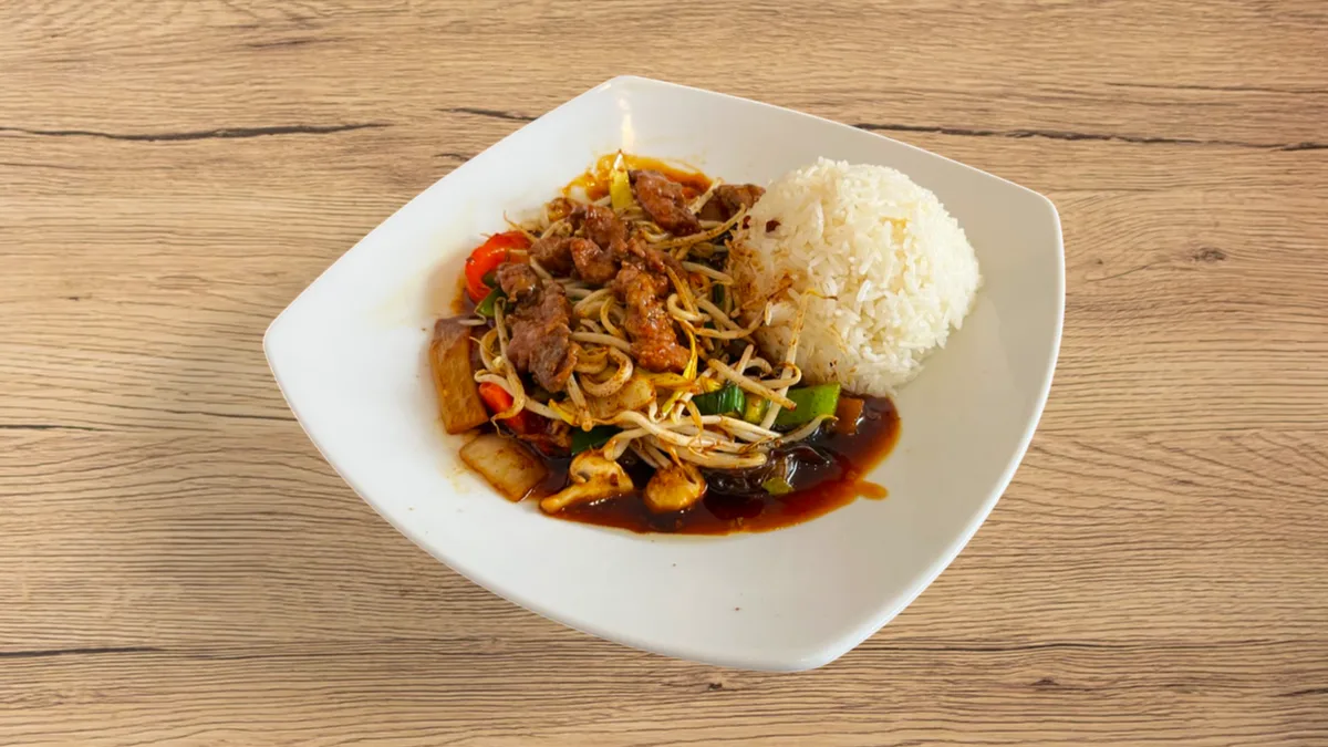 19. Rindfleisch Chop-Suey