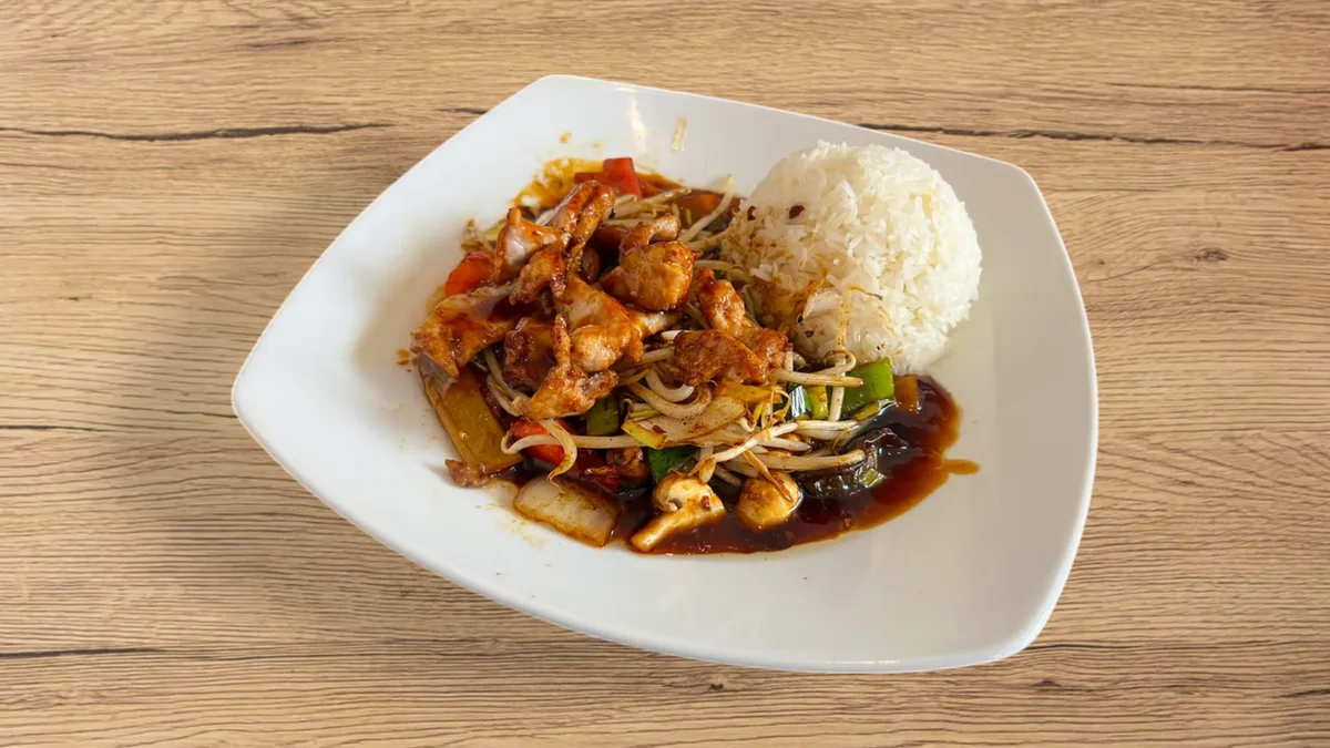 23. Schweinefleisch Chop-Suey