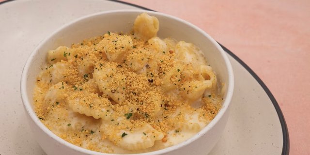 Truffle Mac and Cheese