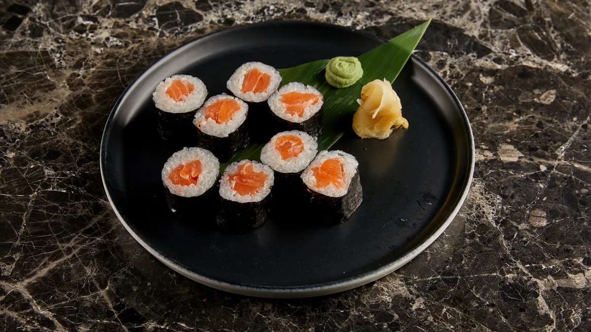 Salmon Maki
