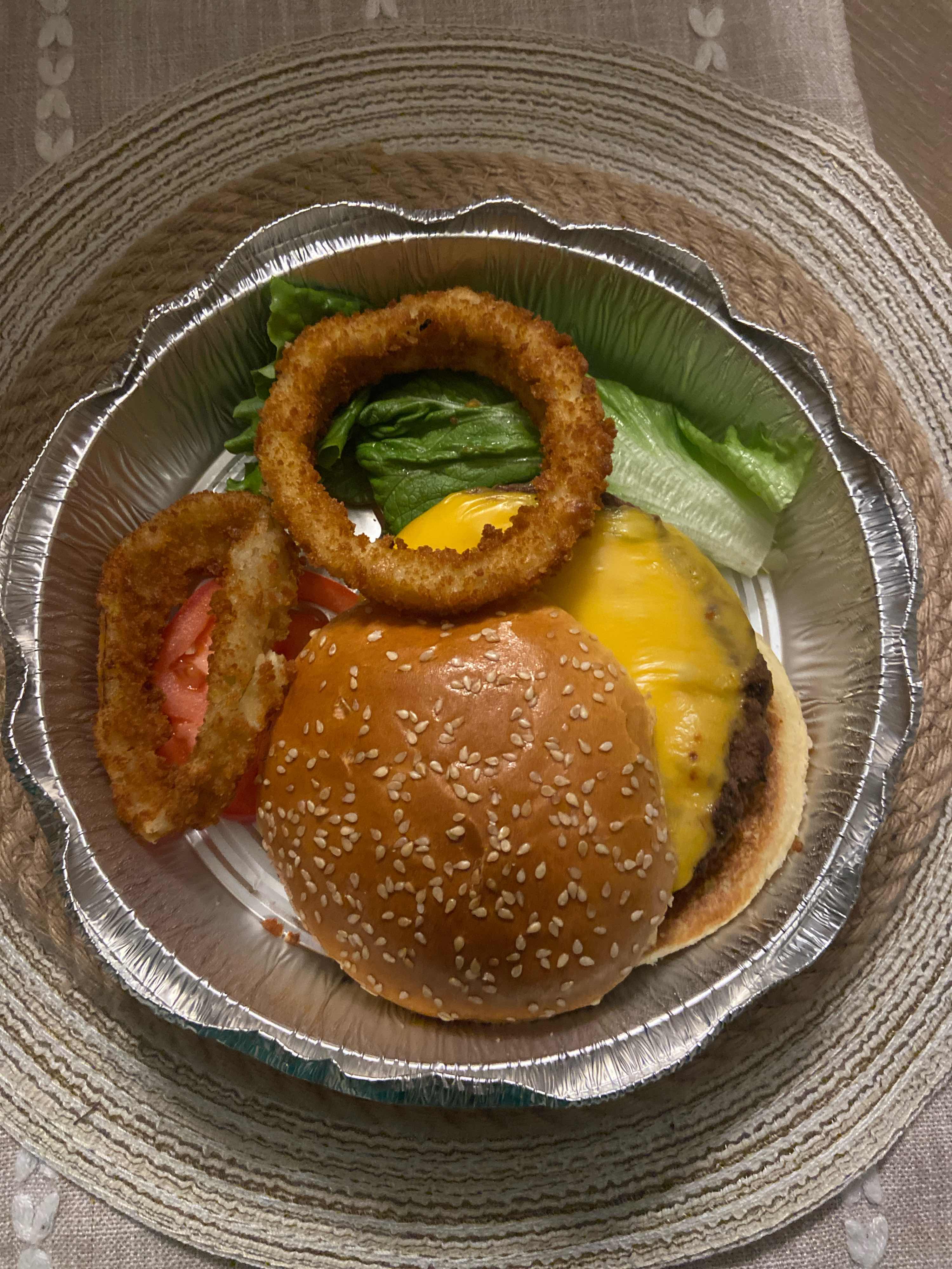 CheeseBurger Deluxe