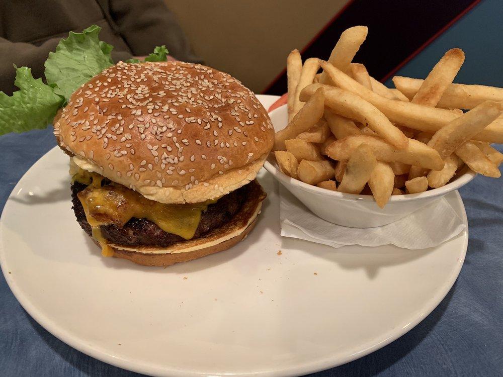 Mac and Cheese Cheddar Cheese Burger