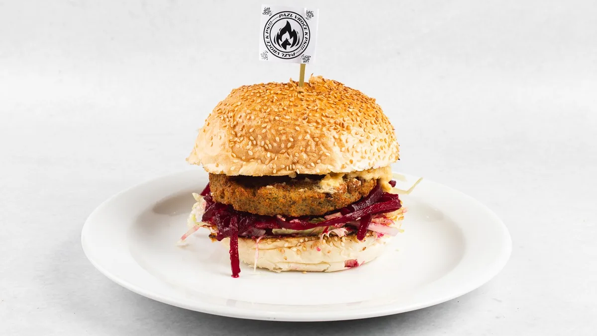 Falafel burger