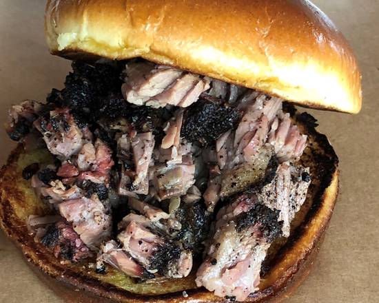 Brisket Sandwich w/Fries