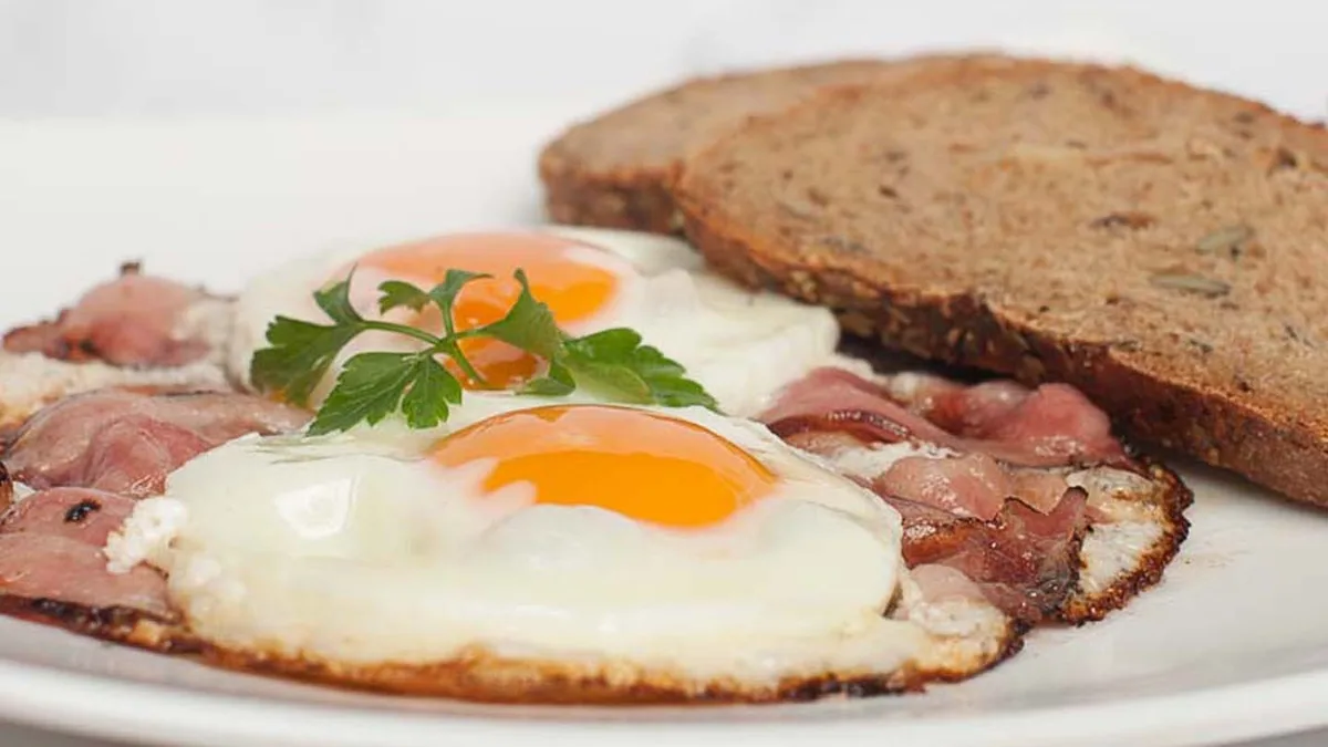 Ham and eggs