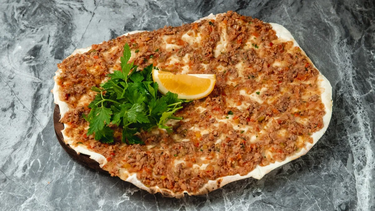 Qozlu Lahmacun