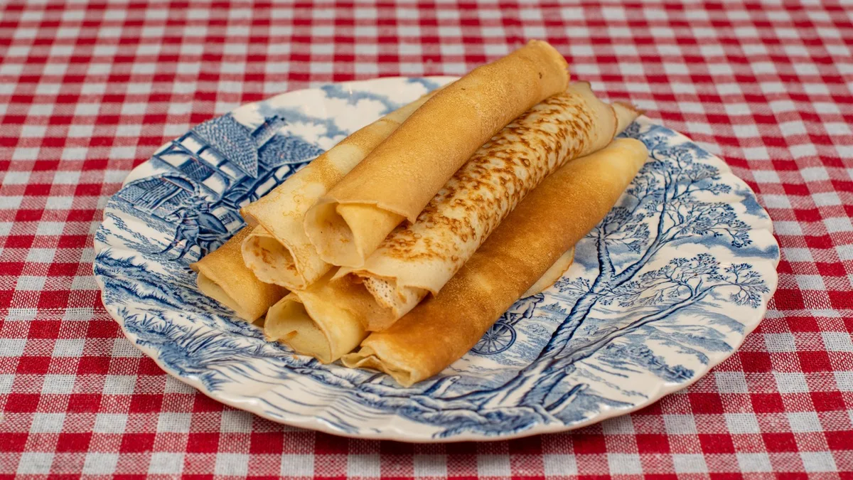 Palačinke sa nutellom I plazmom u mleku 6 komada