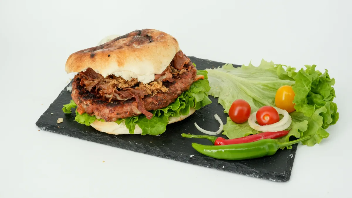 Domaćinska pljeskavica 300g