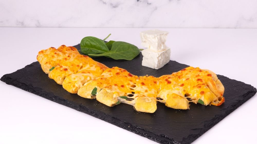 Stuffed Cheesy Bread Spinaci