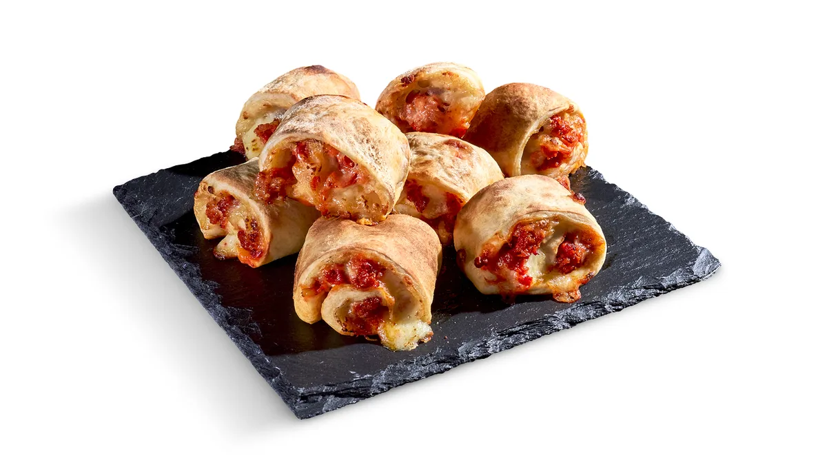 Pizzabrötchen NY Style Salami + Jalapenos and Mozzarella