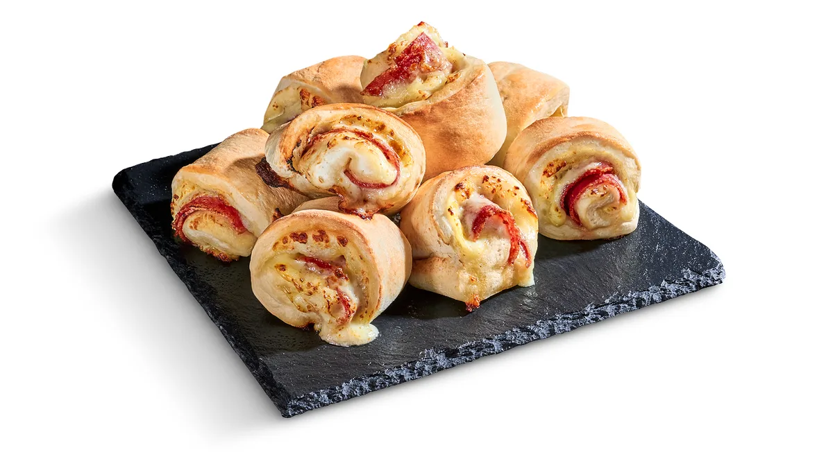 Pizzabrötchen Salami und Käse