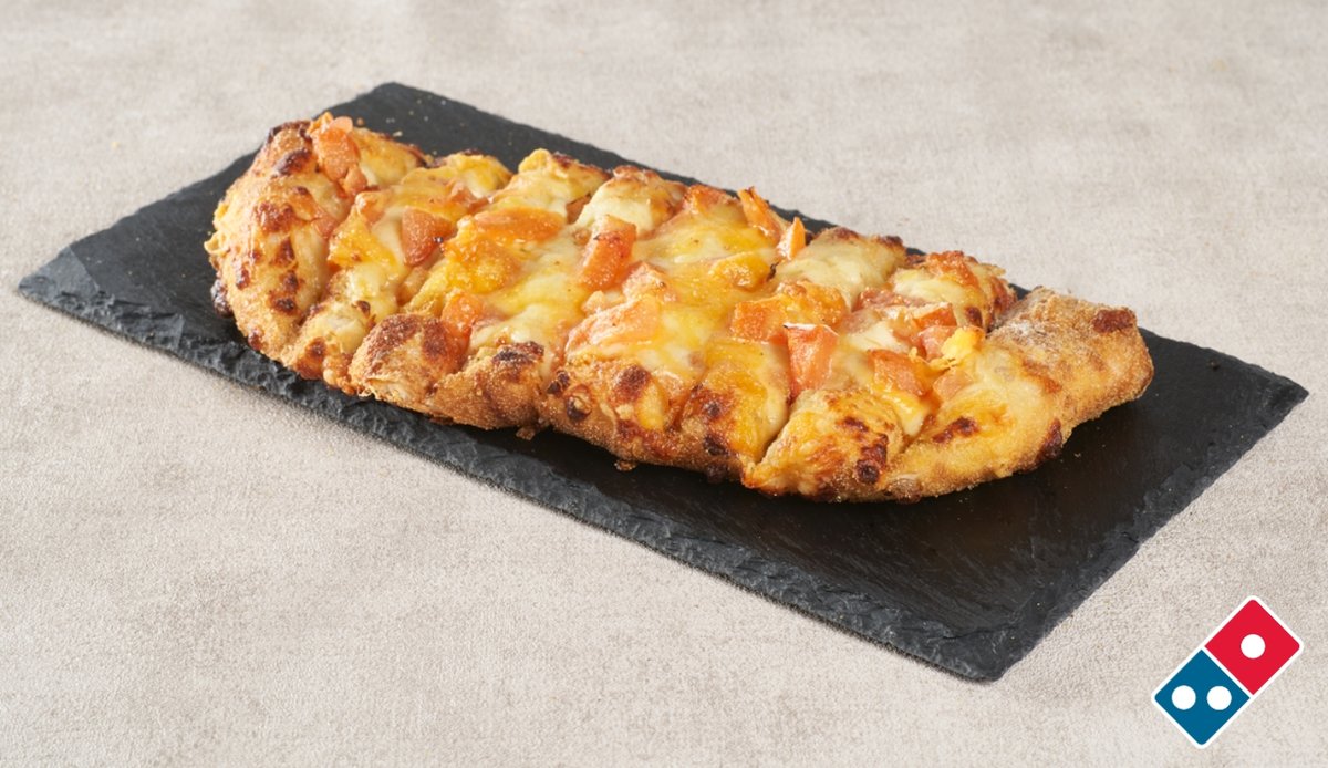Cheesy Bread Tomato and Garlic
