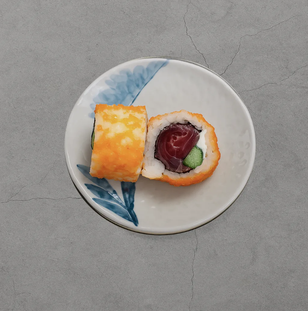 Sparkling tuna maki