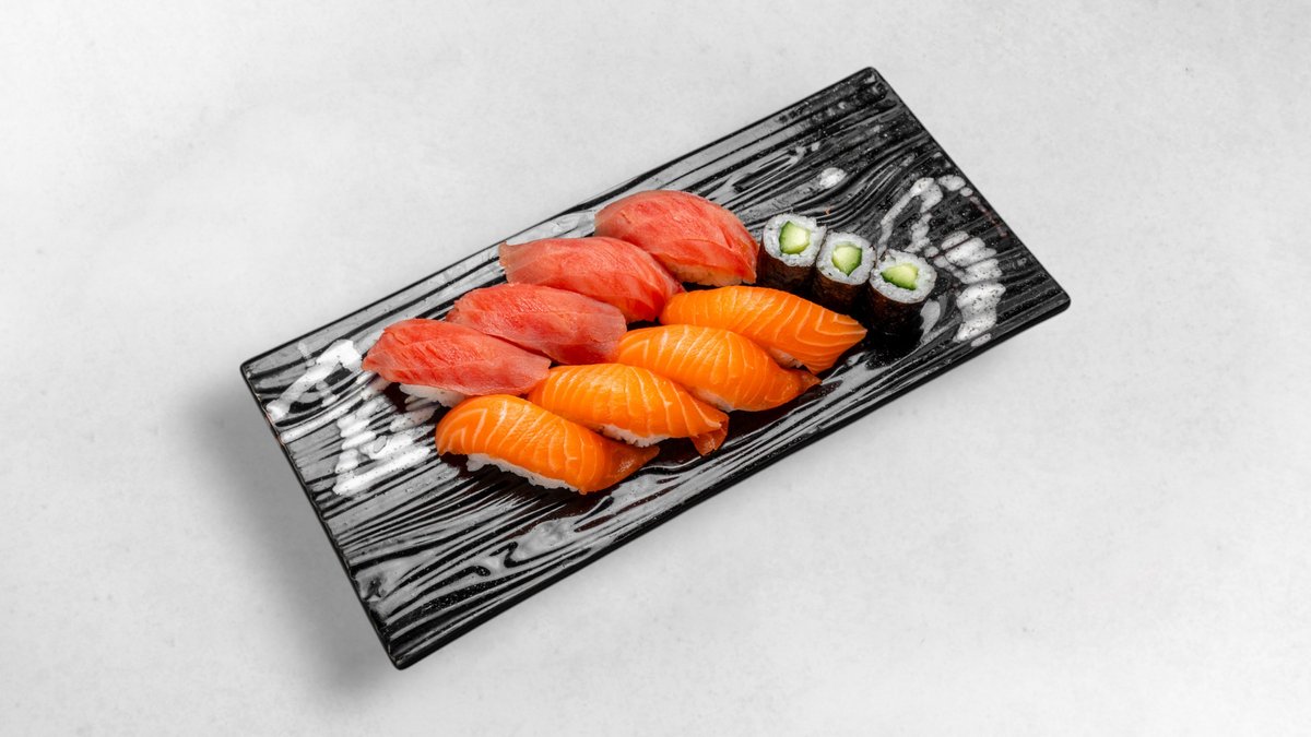 Sake Tuna Sushi
