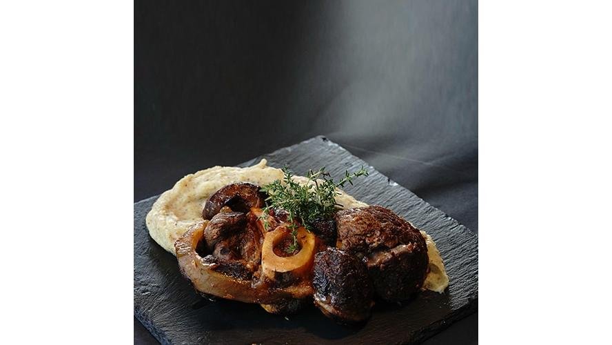 Ossobuco cu cartofi raclette zdrobiți