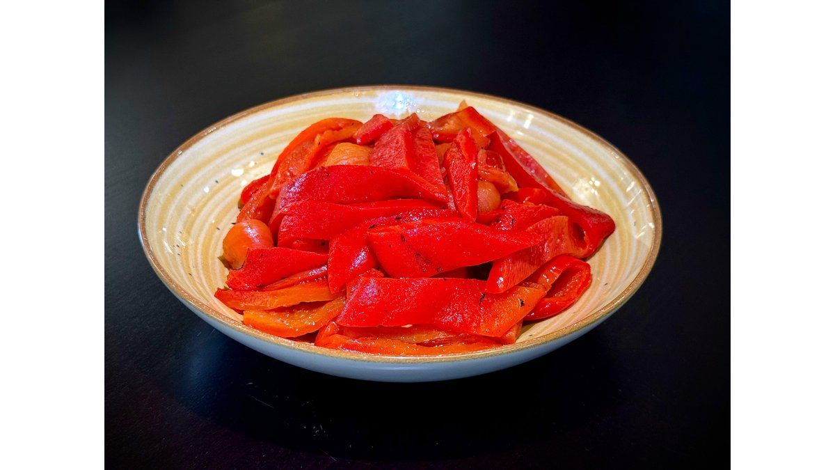 Salată de ardei copți