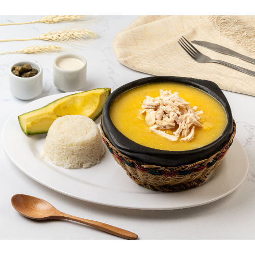 Ajiaco + limonada de panela