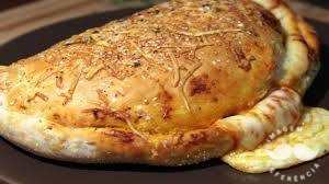 Calzone Quatro Queijos
