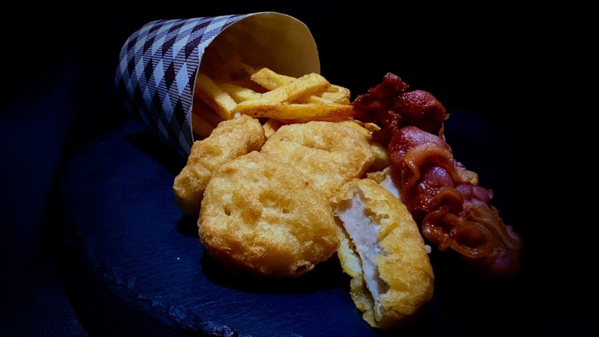 Nuggets box hasábbal és baconnel