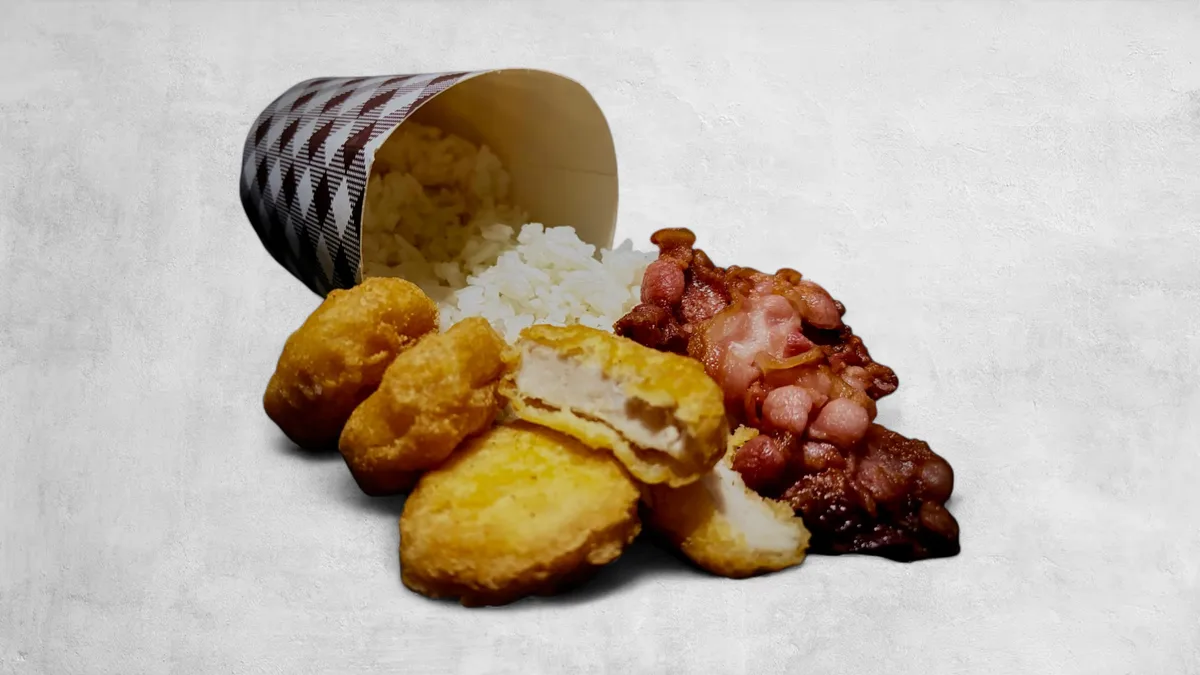 Nuggets box rizzsel és baconnel