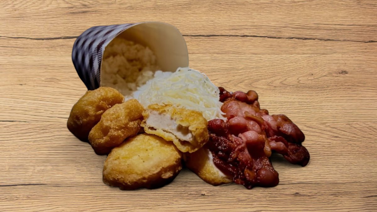 Nuggets box rizzsel, sajttal és baconnel
