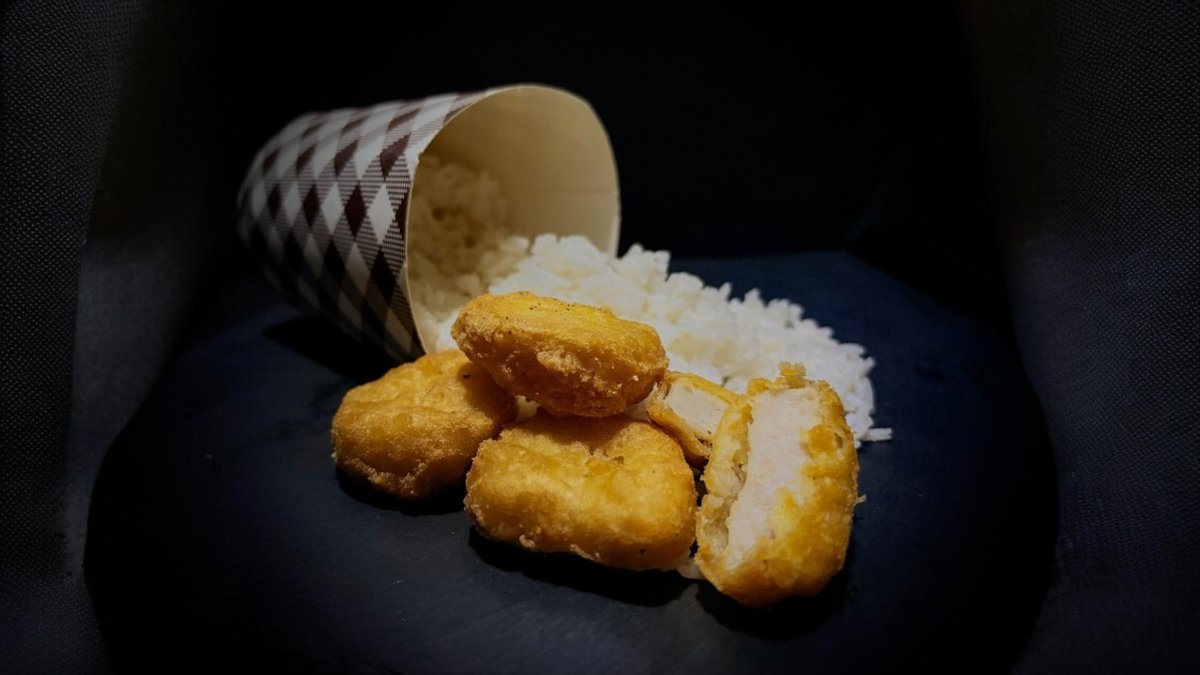 Nuggets box rizzsel