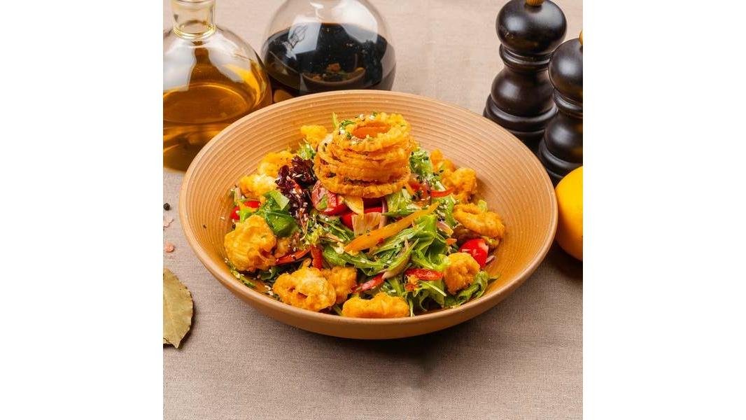 Crispy Calamari Salad