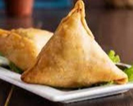 Jumbo Veggie samosa