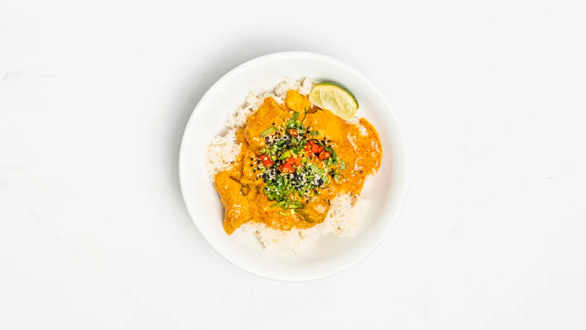 Bowl Chicken Tikka Masala and Rice