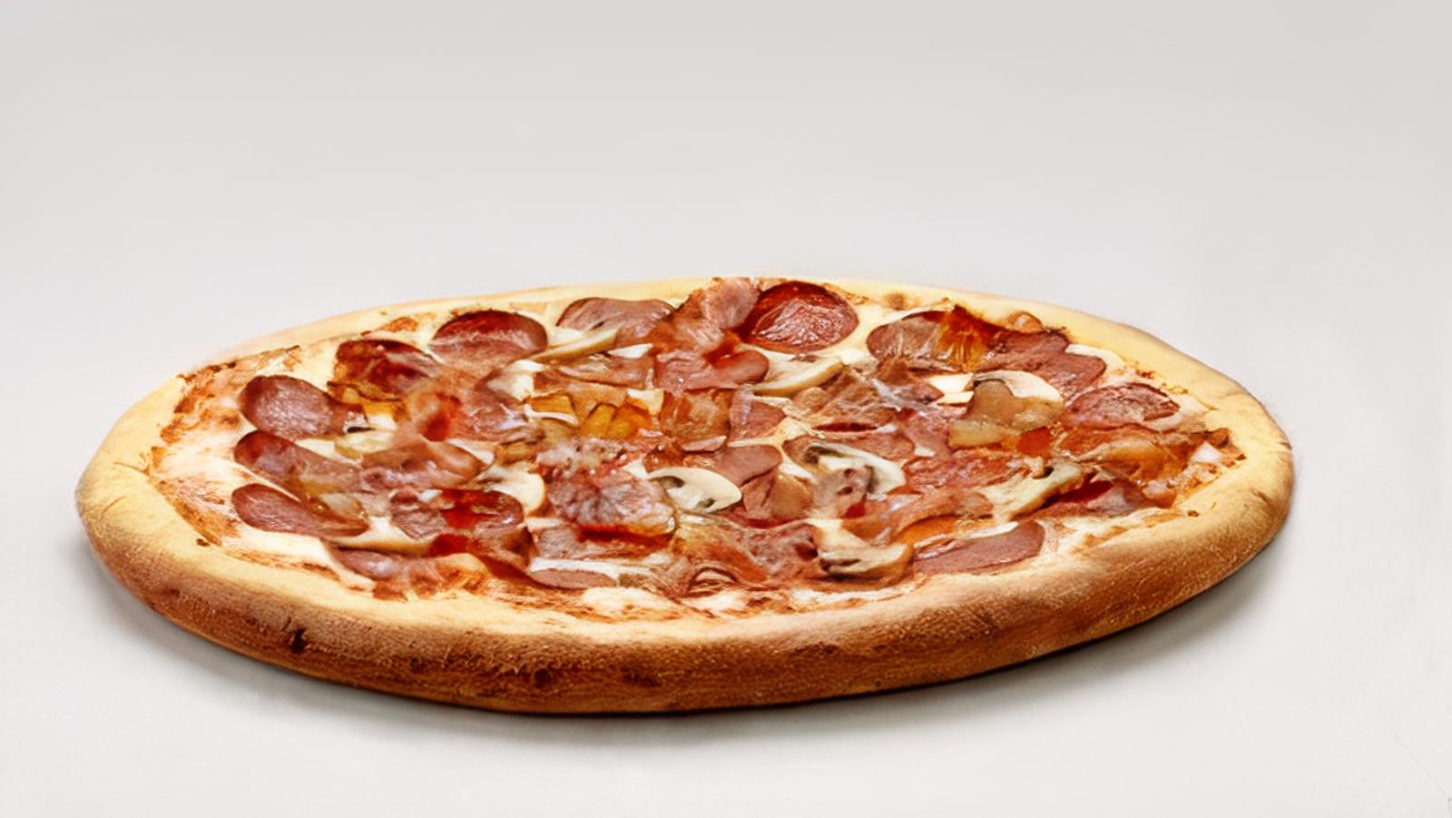 Pizza québecoise / Quebecois Pizza Medium