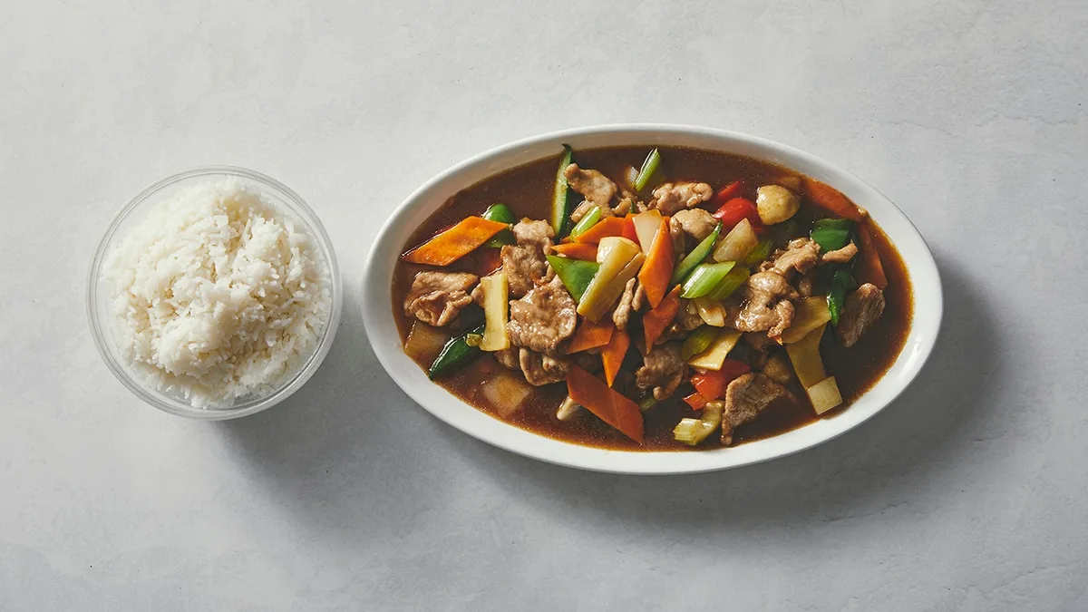43. Svinekød chop suey