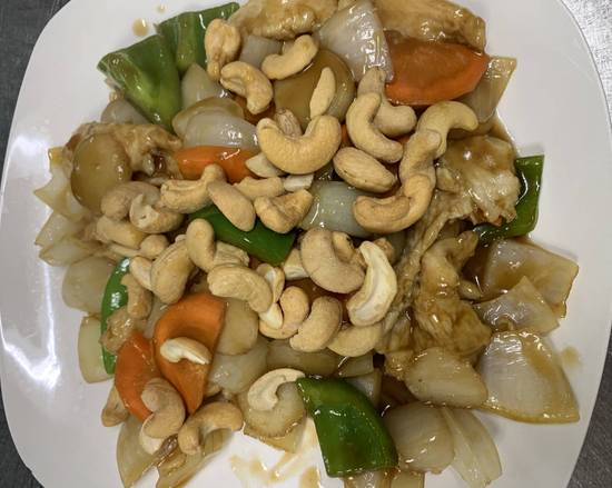Chicken with Cashew Nuts
