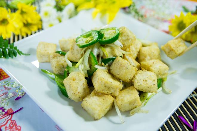 🌶 Crispy Salted Pepper Tofu | 脆皮椒盐豆腐