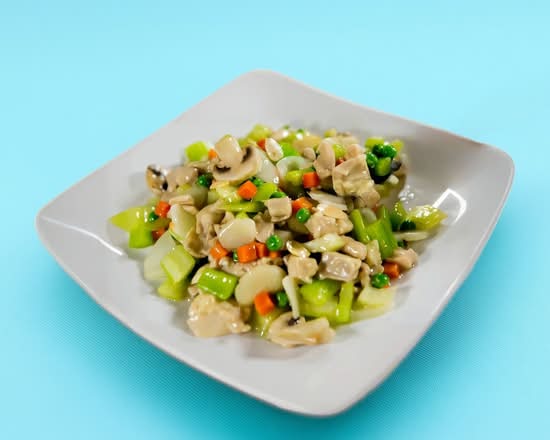 Chicken Subgum Chow Mein | 雞雜錦雜碎炒麵