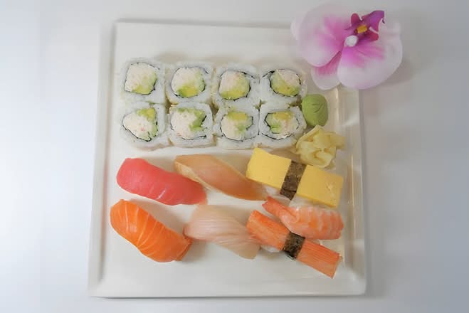 Deluxe Sushi Combo ✦