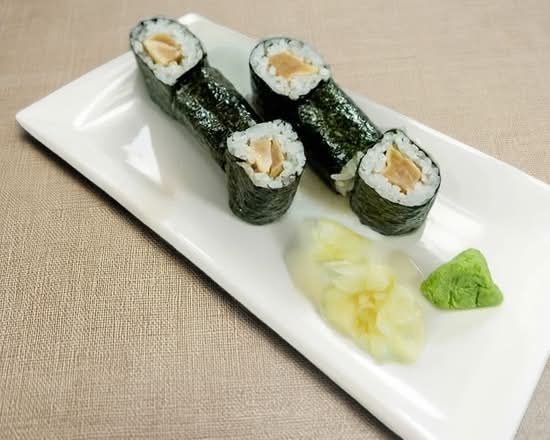 Hamachi Roll ✦