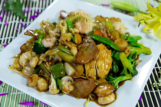 HK Special Chow Mein | 港式特别炒面
