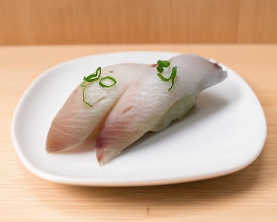 Yellowtail Nigiri ✦