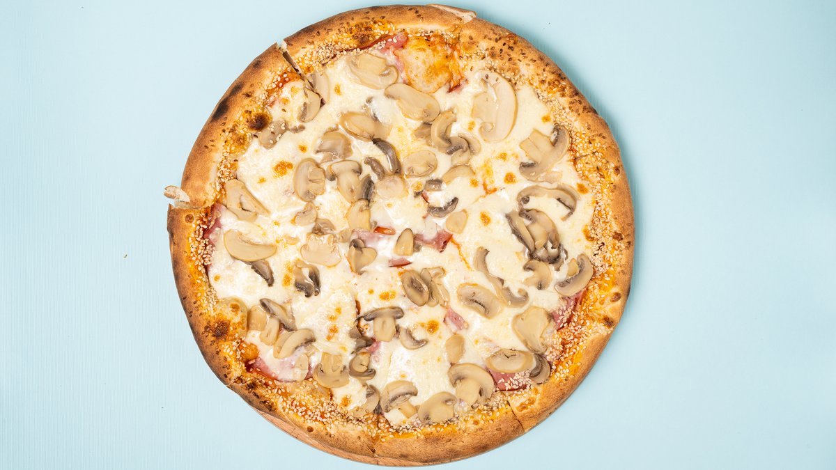Ham Mushroom Pizza