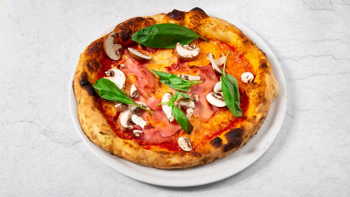 Pizza Regina