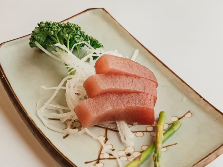 Maguro Sashimi