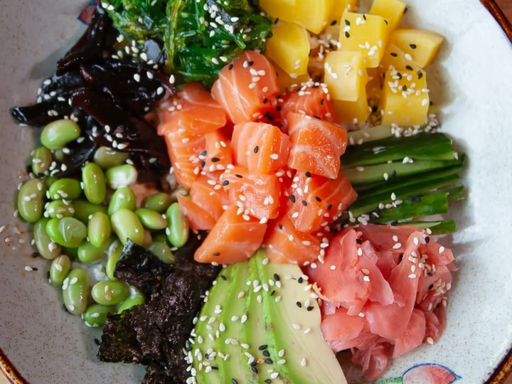 Sake Poke Bowl