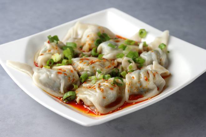E4.Wonton with Chili Sauce