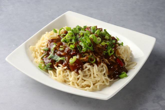 E7.Noodles with Pork in Fried Bean Paste