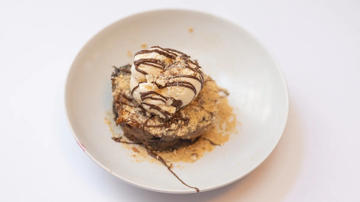 Healthy apple cake
